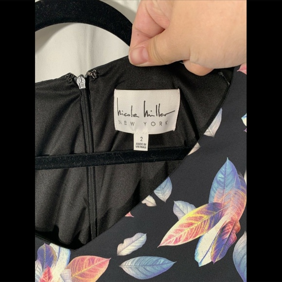 NWT Nicole Miller NY Long‎ Ruffle Sleeve Dress 2 - Picture 4 of 12